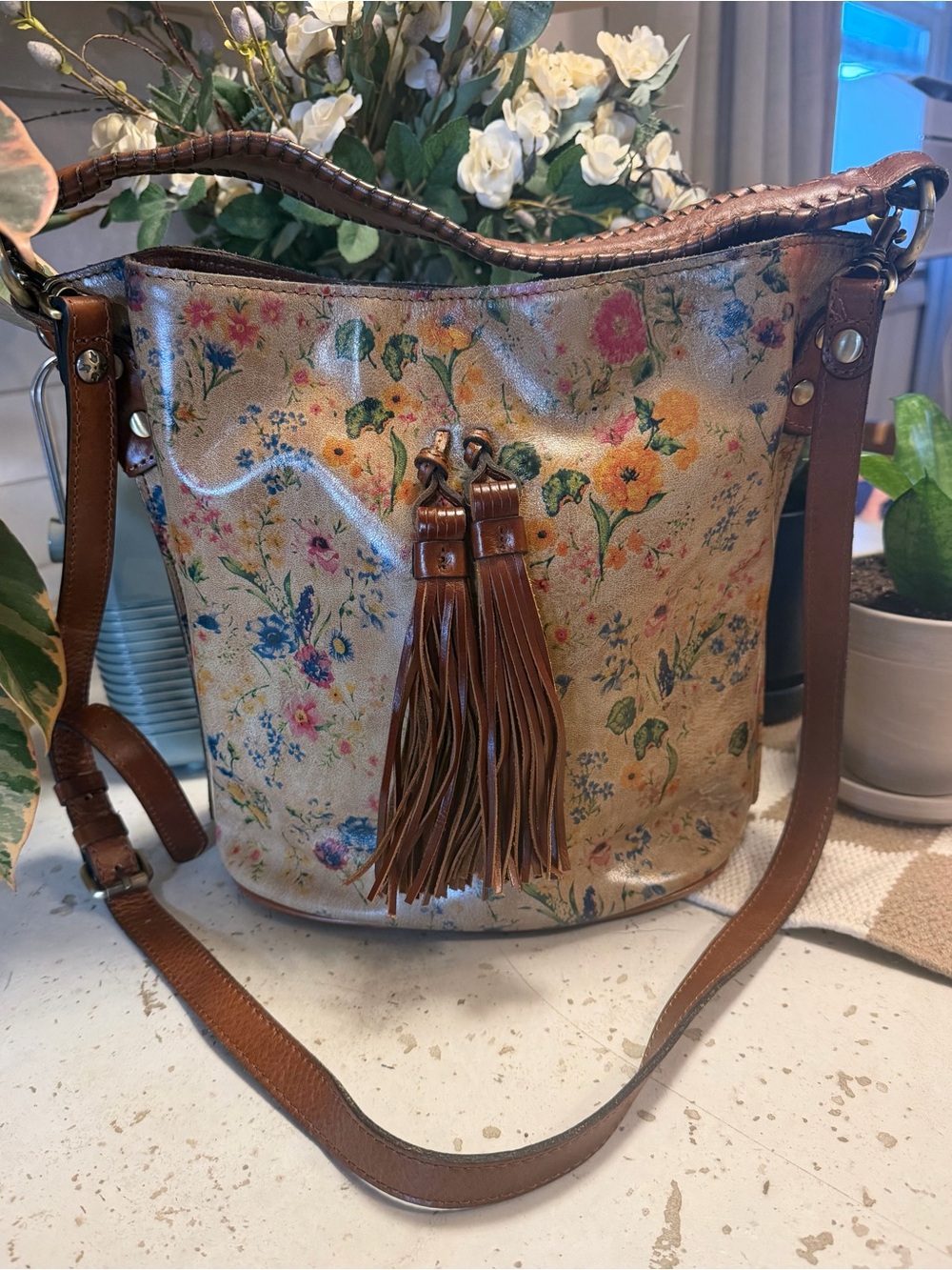 Patricia Nash Designs Prairie Rose Floral Bag + Matching Wallet - Picture 2 of 16